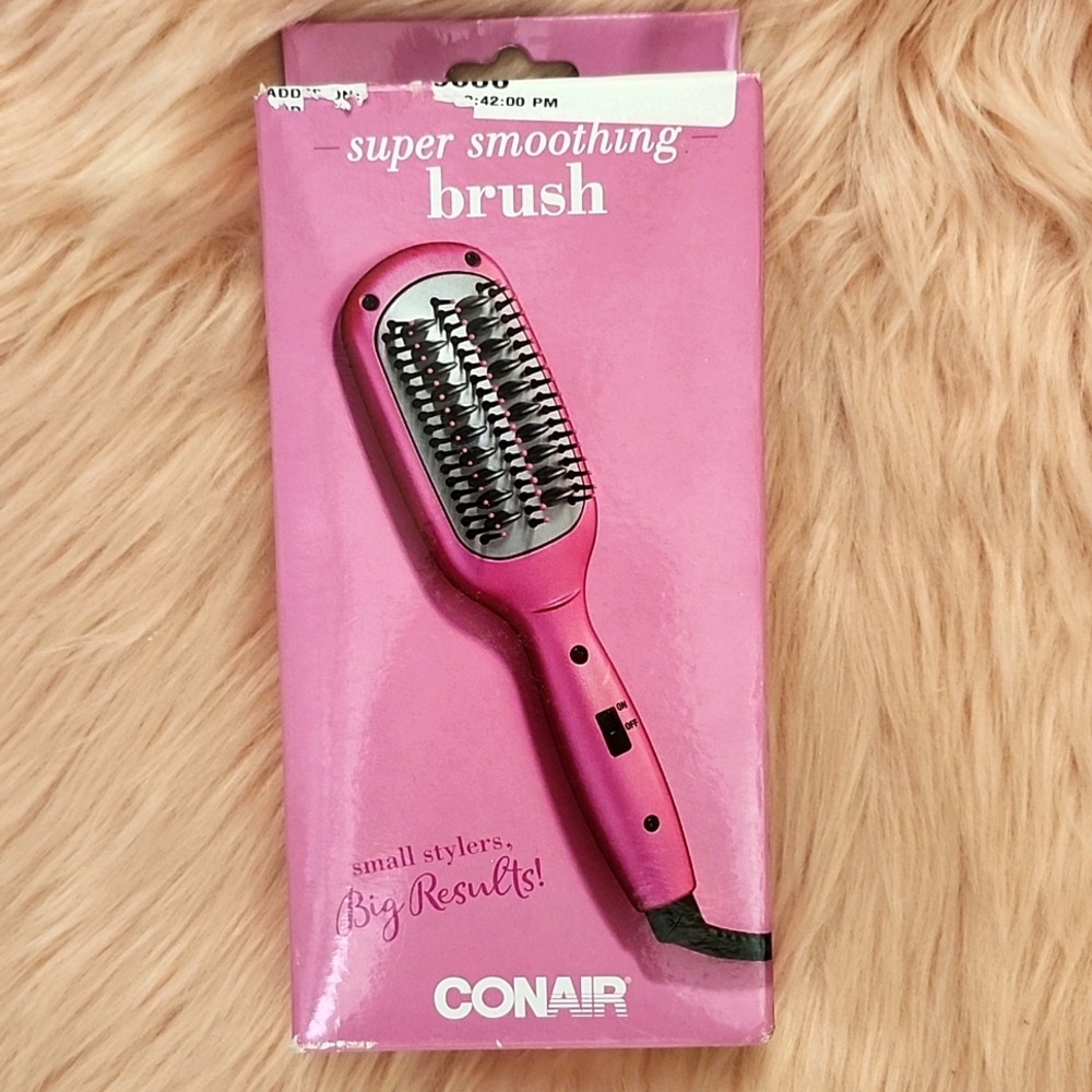 Brand New CONAIR SUPER SMOOTHING BRUSH